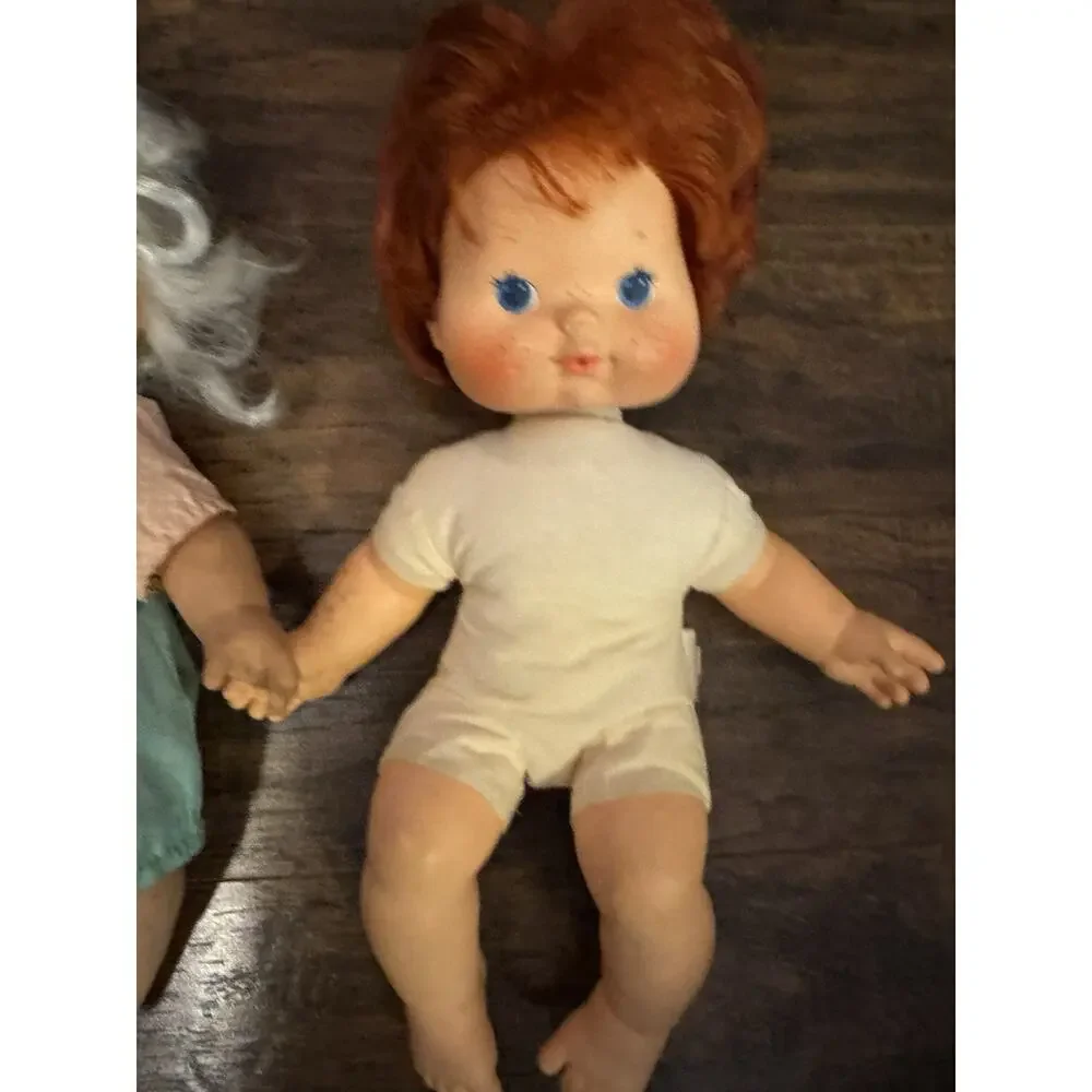 Vintage 1982 Kenner Strawberry Shortcake & Apricot Dolls /Blow A Kiss /Hong Kong